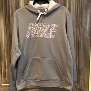 NIKE Therma-fit hoodie